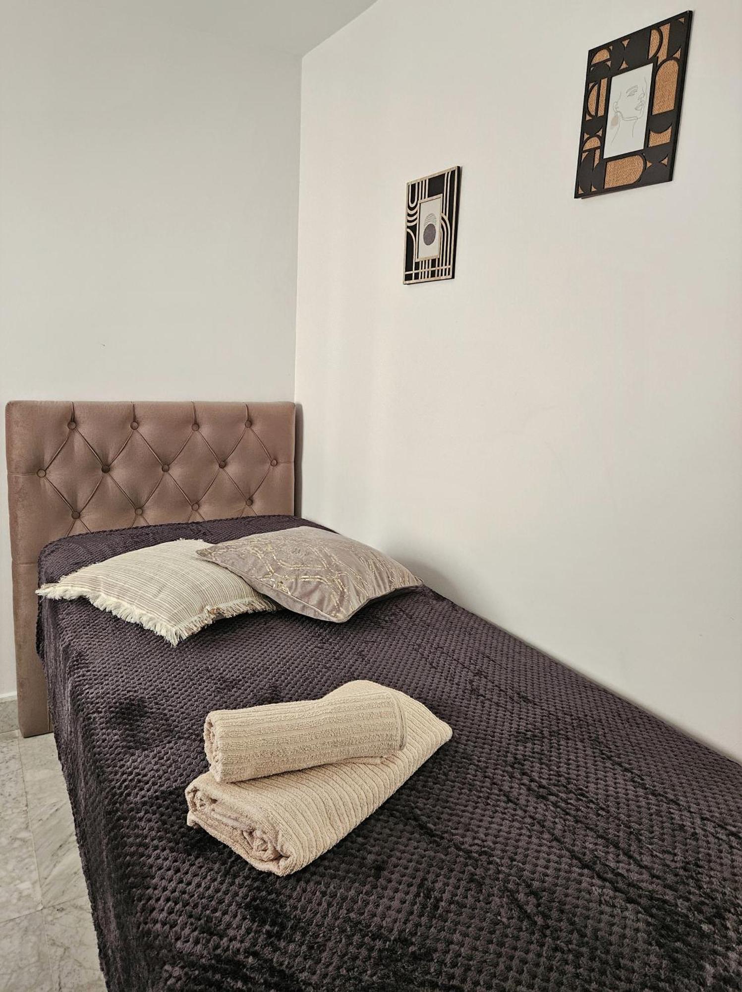 Mirador Apartments Beach First Line ซานตาโปลา ภายนอก รูปภาพ