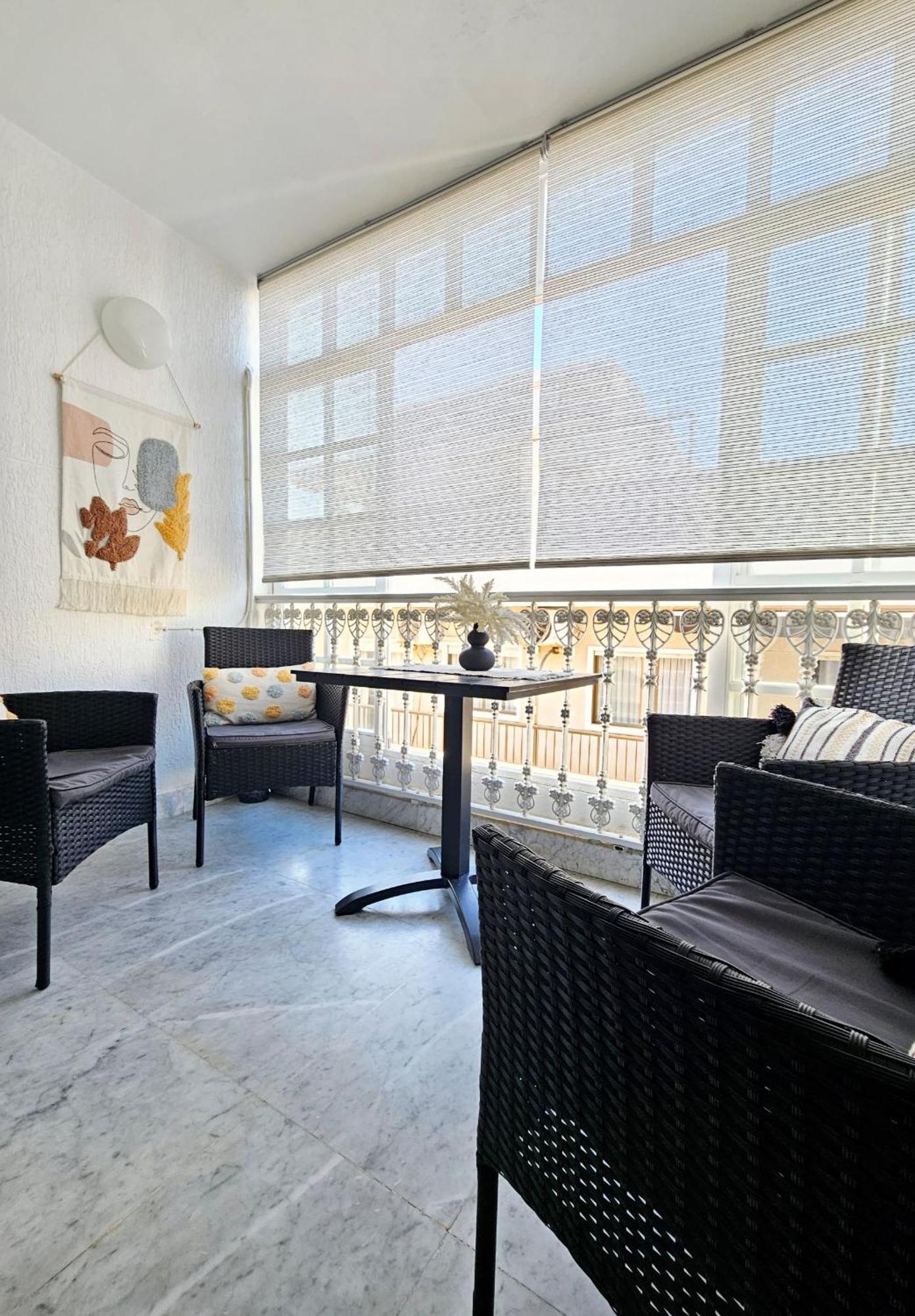 Mirador Apartments Beach First Line ซานตาโปลา ภายนอก รูปภาพ